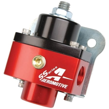 Aeromotive Carbureted Adjustable Regulator – Billet 2-Port AN-6