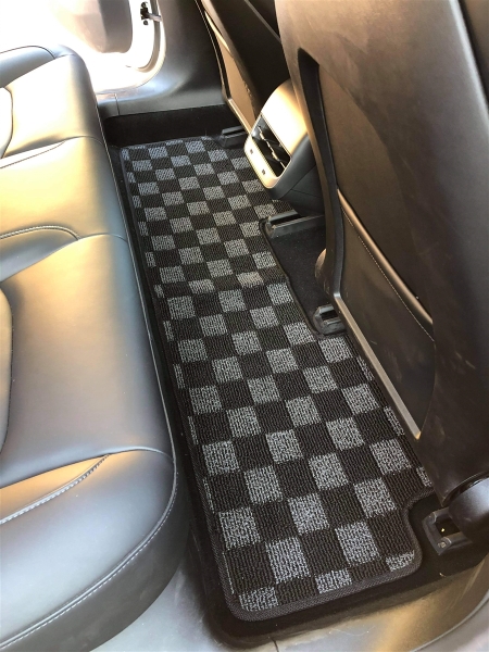 P2M TESLA MODEL 3 FRONT+REAR CHECKERED FLOOR MAT : DARK GREY