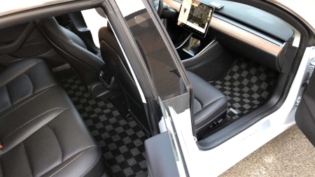 P2M TESLA MODEL 3 FRONT+REAR CHECKERED FLOOR MAT : DARK GREY